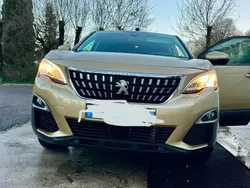 Beige Utilisé 2018 Peugeot 3008 S SUV | 15 500 € (Prix juste)