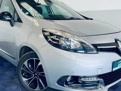 Utilisé 2016 Renault Scénic III Bose Edition Monospace | 8 490 € (Bon prix)