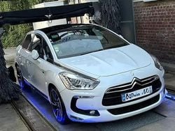 Blanc Utilisé 2012 Citroën DS5 Sport Chic Citadine | 9 990 € (Prix assez cher)