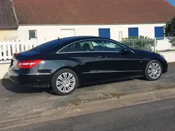 Noir Utilisé 2009 Mercedes E250 Coupé | 9 900 €