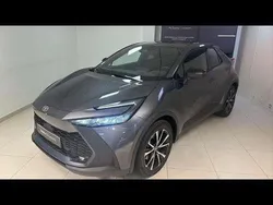 Utilisé 2025 Toyota C-HR Design SUV | 36 599 € (Prix juste)