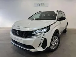 Blanc Utilisé 2022 Peugeot 5008 Style Monospace | 28 990 € (Prix assez cher)