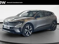 Gris Utilisé 2022 Renault Mégane Iconic Berline | 25 990 € (Prix juste)