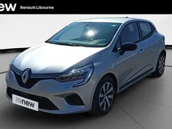 Gris Utilisé 2023 Renault Clio V Equilibre Citadine | 15 550 € (Prix juste)