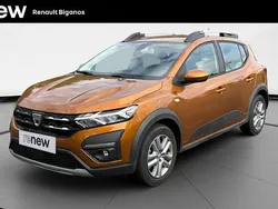Orange Utilisé 2022 Dacia Sandero Comfort Citadine | 14 490 € (Prix juste)