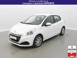 Blanc Utilisé 2017 Peugeot 208 Active Citadine | 8 800 € (Prix assez cher)