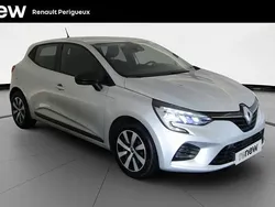 Gris Utilisé 2023 Renault Clio V Equilibre Citadine | 16 490 € (Prix juste)