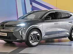 Gris Nouvelle 2025 Renault Scénic Techno Monospace | 49 590 € (Prix cher)