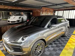 Gris Utilisé 2022 Porsche Cayenne SUV | 76 800 €