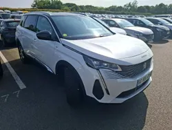 Blanc Utilisé 2022 Peugeot 5008 GT Monospace | 31 490 € (Prix cher)