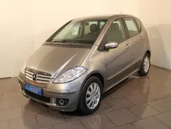 Gris Utilisé 2006 Mercedes A180 Elegance Berline | 6 490 € (Prix assez cher)