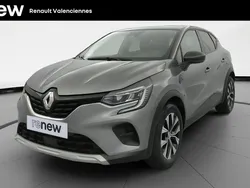 Gris Utilisé 2024 Renault Captur Evolution SUV | 18 999 € (Prix juste)