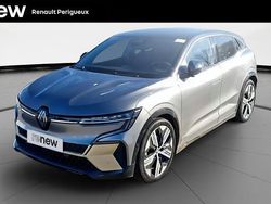 Gris Occasion 2023 Renault Mégane Iconic Berline | 26 990 € (Prix juste)