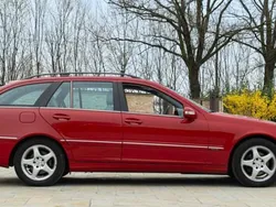 Utilisé 2002 Mercedes 220 Break | 15 000 €