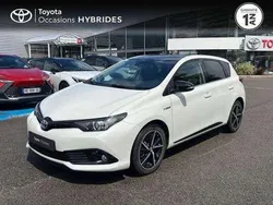 Utilisé 2017 Toyota Auris Hybrid Berline | 14 990 € (Prix juste)