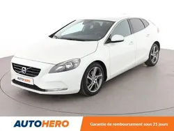Blanc Utilisé 2014 Volvo V40 Momentum Break | 11 190 € (Prix juste)