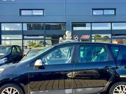 Utilisé 2013 Renault Scénic III LIMITED Monospace | 8 990 € (Prix juste)
