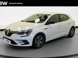 Blanc Utilisé 2024 Renault Mégane IV Evolution Berline | 22 490 € (Prix juste)
