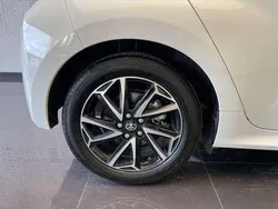 Utilisé 2023 Toyota Yaris Hybrid Design Berline | 20 990 € (Prix juste)