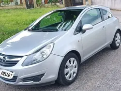 Gris Utilisé 2010 Opel Corsa Essentia Citadine | 3 100 € (Bon prix)