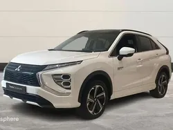 Blanc Nouvelle 2024 Mitsubishi Eclipse Cross Instyle SUV | 32 990 €