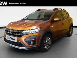 Orange Utilisé 2022 Dacia Sandero Comfort Citadine | 13 990 € (Prix juste)
