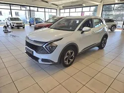 Blanc Utilisé 2023 Kia Sportage Motion SUV | 25 790 € (Prix juste)