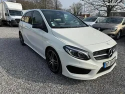 Blanc Utilisé 2016 Mercedes B200 AMG line Monospace | 12 990 €
