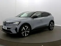 Gris Utilisé 2022 Renault Mégane Techno Berline | 24 990 € (Prix juste)