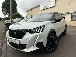 Blanc Utilisé 2023 Peugeot 2008 GT SUV | 23 066 € (Prix juste)