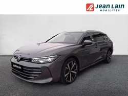 Gris Utilisé 2024 VW Passat Life Coupé | 45 500 €