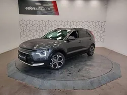 Gris Utilisé 2025 Kia Niro Premium SUV | 33 600 € (Prix juste)