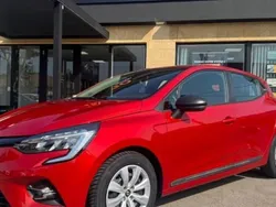Utilisé 2022 Renault Clio V Zen Citadine | 12 990 € (Bon prix)