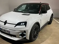 Blanc Utilisé 2024 Renault R5 Techno Citadine | 32 900 € (Prix juste)