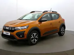 Orange Utilisé 2023 Dacia Sandero Expression Citadine | 15 390 € (Prix juste)