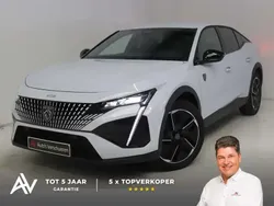 Blanc Utilisé 2024 Peugeot 408 GT GTi Berline | 28 490 € (Prix juste)