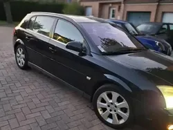 Noir Utilisé 2005 Opel Signum Cosmo Break | 1 350 €