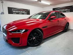 Rouge Utilisé 2020 Jaguar XE R-Dynamic Berline | 22 990 € (Prix juste)