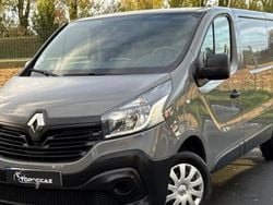 Gris Utilisé 2019 Renault Trafic Van | 15 490 € (Prix juste)