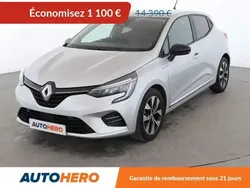 Gris Utilisé 2023 Renault Clio V Evolution Citadine | 13 290 € (Super prix)