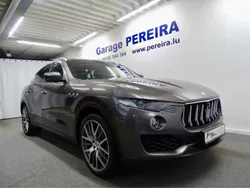 Gris Utilisé 2017 Maserati Levante SUV | 44 900 € (Super prix)