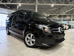 Gris Utilisé 2024 Mercedes V220 Monospace | 53 990 € (Super prix)