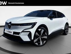 Blanc Utilisé 2024 Renault Mégane Techno Berline | 30 990 € (Prix assez cher)