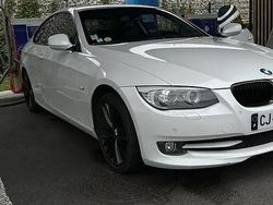 Blanc Utilisé 2012 BMW 320 Coupé | 11 000 € (Prix assez cher)