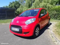 Rouge Utilisé 2010 Citroën C1 Attraction Citadine | 2 390 € (Prix juste)