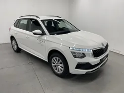 Blanc Utilisé 2024 Skoda Kamiq Selection SUV | 21 295 €