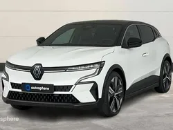 Blanc Utilisé 2024 Renault Mégane Iconic SUV | 29 999 € (Prix juste)