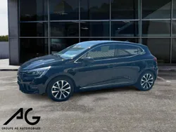 Noir Utilisé 2023 Renault Clio V Techno Berline | 18 990 € (Prix juste)