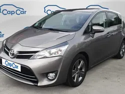 Beige Utilisé 2014 Toyota Verso Monospace | 7 500 € (Bon prix)