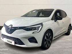 Blanc Utilisé 2023 Renault Clio V Evolution Berline | 15 799 € (Prix juste)